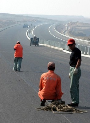 寧夏公路交通投資突破181億元，構(gòu)筑經(jīng)濟(jì)發(fā)展新動(dòng)脈